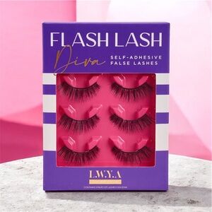 LWYA Flash Lash Diva Self-Adhesive False Lashes